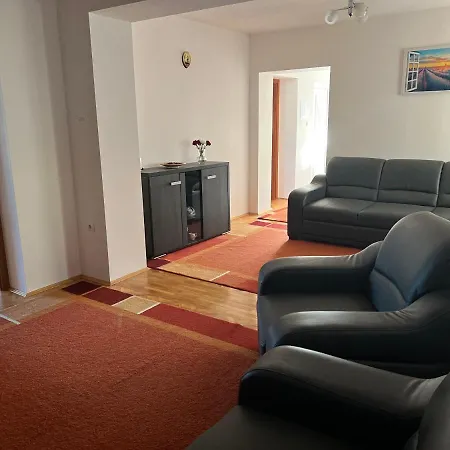Nyaraló Amma House *